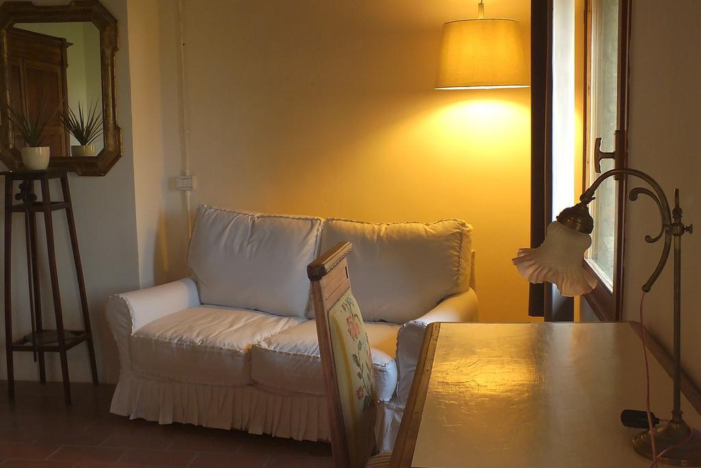 Corte Di Maggio B&B Country House Imola Oda fotoğraf